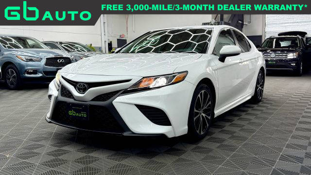 2018 Toyota Camry SE FWD photo