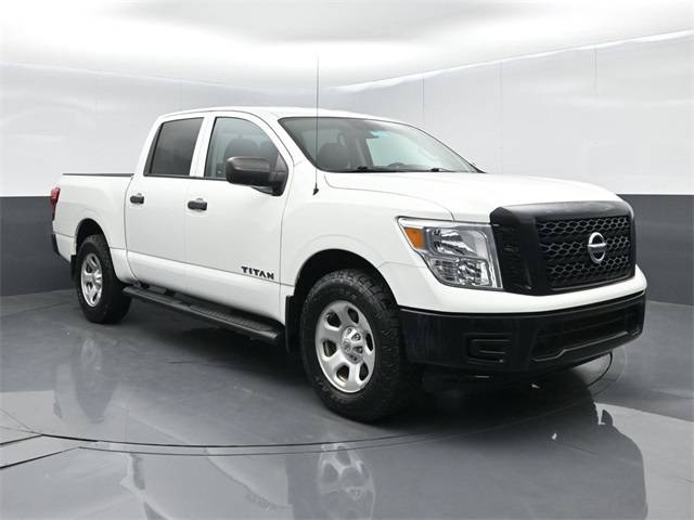 2018 Nissan Titan S 4WD photo