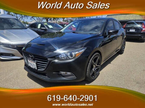 2018 Mazda 3 Touring FWD photo