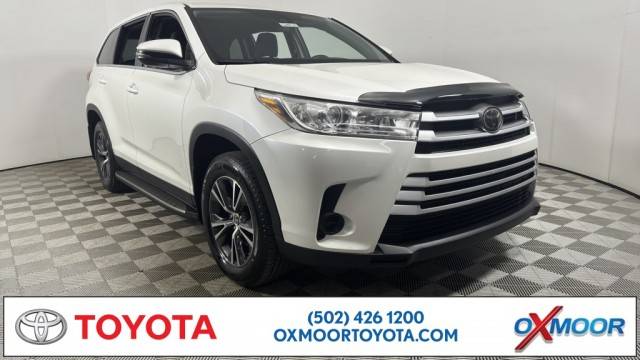 2019 Toyota Highlander LE FWD photo