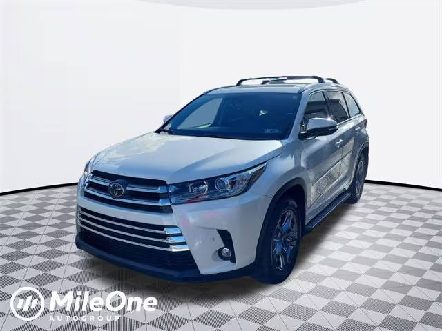 2019 Toyota Highlander Limited Platinum AWD photo