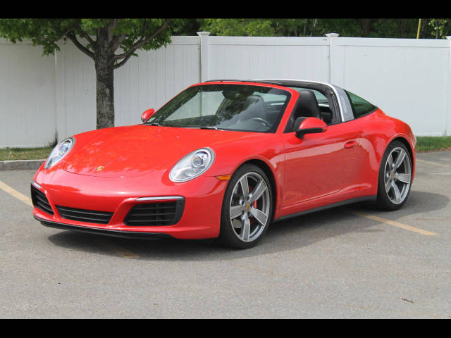 2019 Porsche 911 4S AWD photo