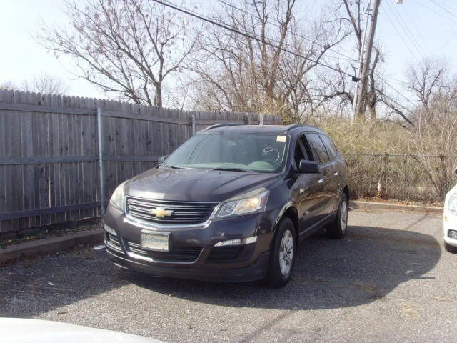 2017 Chevrolet Traverse LS FWD photo