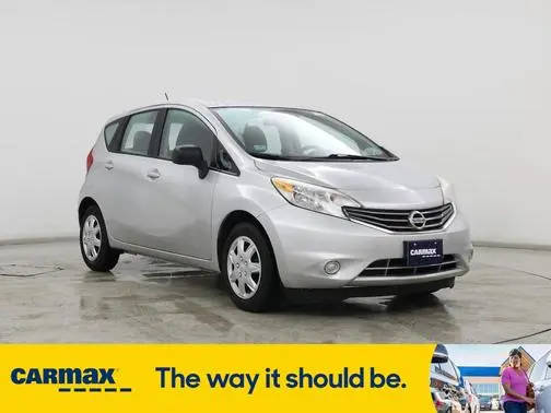 2016 Nissan Versa Note SV FWD photo