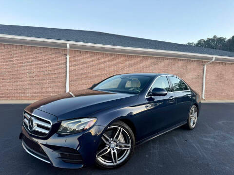 2017 Mercedes-Benz E-Class E 300 Sport RWD photo