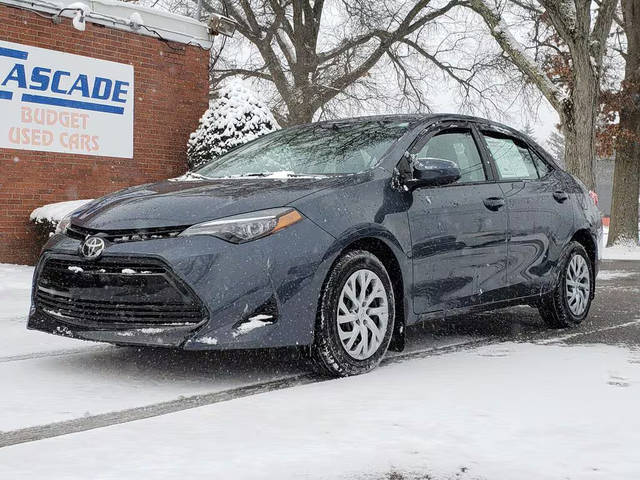 2018 Toyota Corolla LE FWD photo
