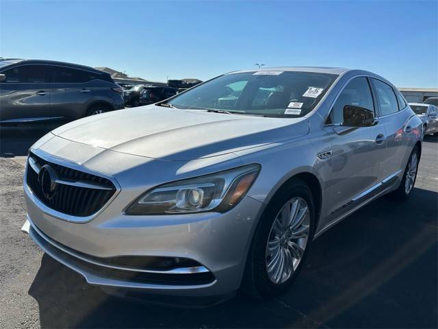 2018 Buick LaCrosse Essence FWD photo