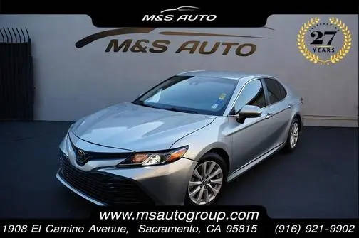 2018 Toyota Camry LE FWD photo