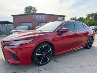 2019 Toyota Camry XSE FWD photo