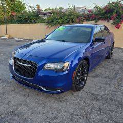 2019 Chrysler 300 Touring RWD photo