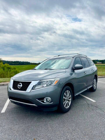 2015 Nissan Pathfinder SV 4WD photo