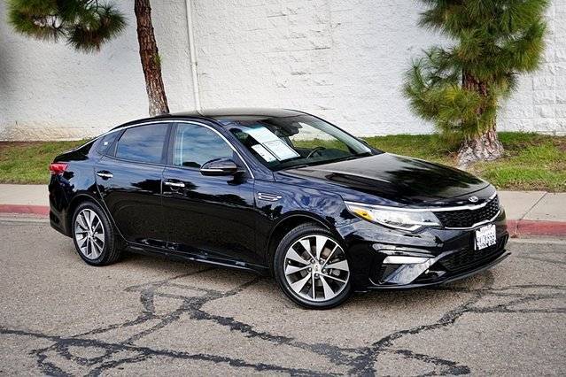 2019 Kia Optima S FWD photo