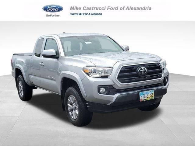 2019 Toyota Tacoma SR5 4WD photo