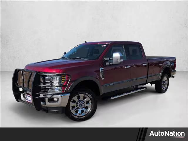 2019 Ford F-350 Super Duty LARIAT 4WD photo