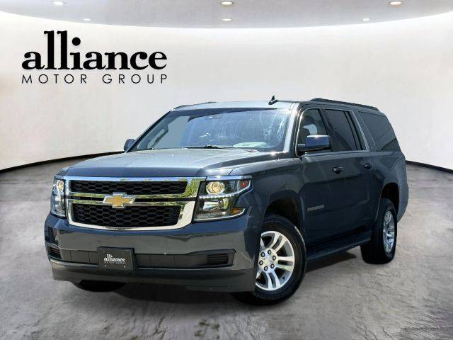 2019 Chevrolet Suburban LT 4WD photo