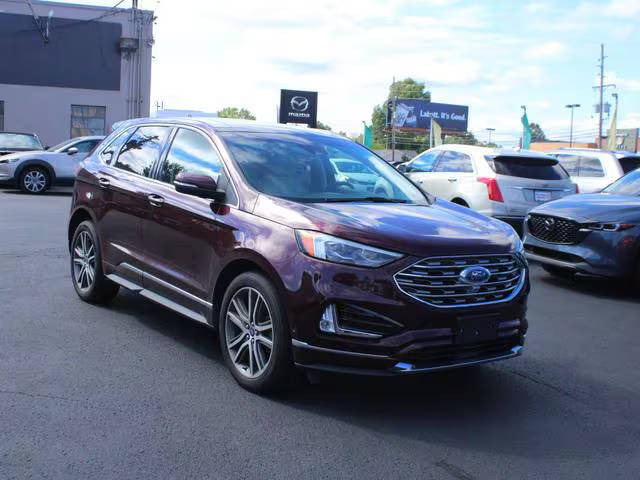 2019 Ford Edge Titanium AWD photo