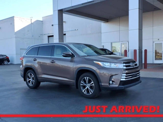 2018 Toyota Highlander LE Plus AWD photo
