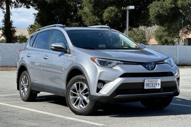 2018 Toyota RAV4 Hybrid XLE AWD photo