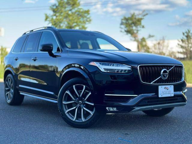 2019 Volvo XC90 Momentum AWD photo