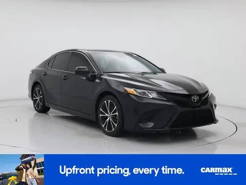 2019 Toyota Camry SE FWD photo