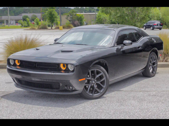 2019 Dodge Challenger SXT RWD photo