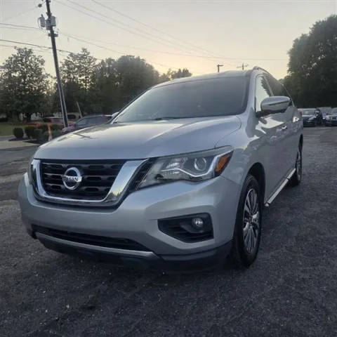 2018 Nissan Pathfinder SL FWD photo