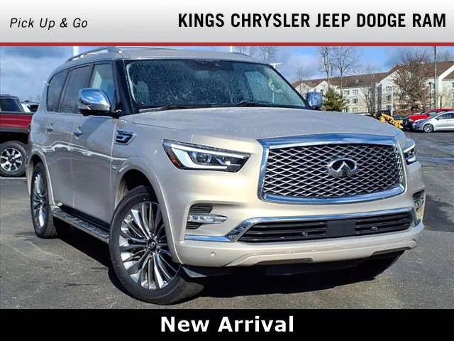 2019 Infiniti QX80 LUXE 4WD photo