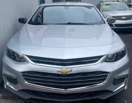 2018 Chevrolet Malibu LS FWD photo