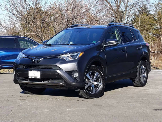 2018 Toyota RAV4 XLE AWD photo