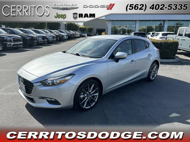 2018 Mazda 3 Touring FWD photo