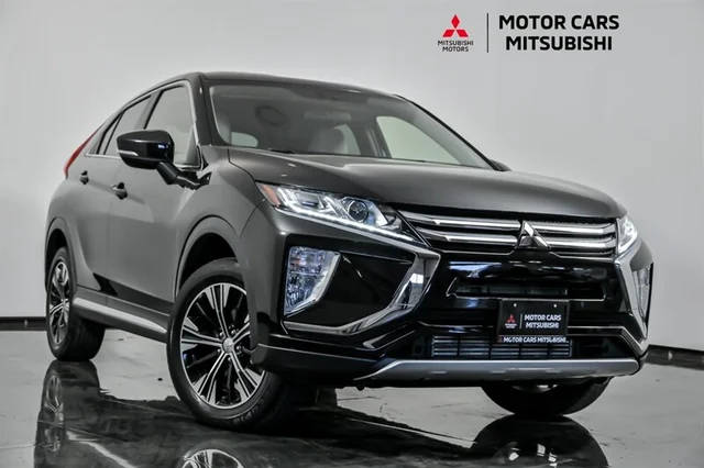 2019 Mitsubishi Eclipse Cross SE 4WD photo