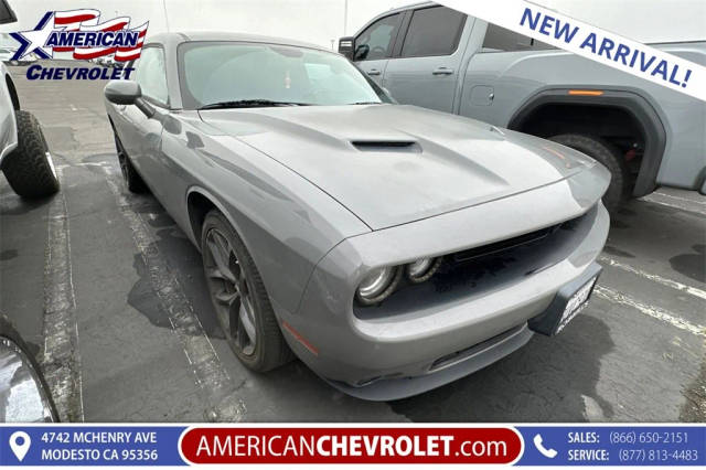 2019 Dodge Challenger SXT RWD photo