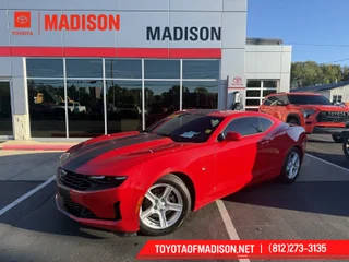 2019 Chevrolet Camaro 1LT RWD photo