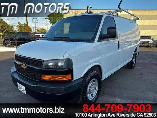 2018 Chevrolet Express Cargo  RWD photo