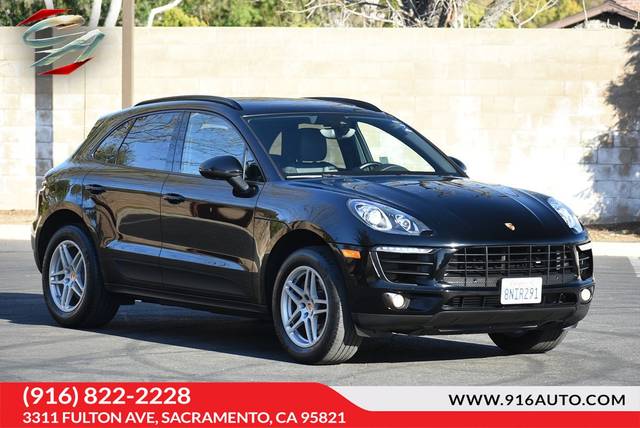 2018 Porsche Macan AWD photo