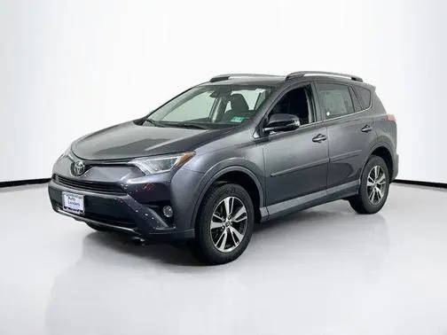 2018 Toyota RAV4 XLE AWD photo