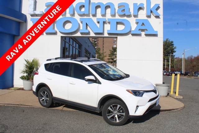 2018 Toyota RAV4 XLE AWD photo