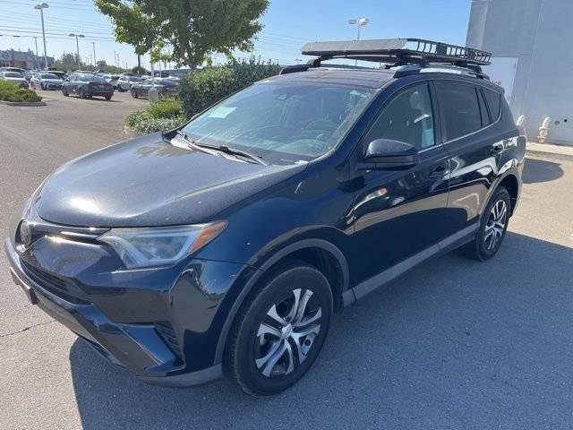 2018 Toyota RAV4 LE AWD photo