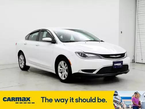 2015 Chrysler 200 Limited FWD photo