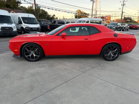 2019 Dodge Challenger R/T RWD photo