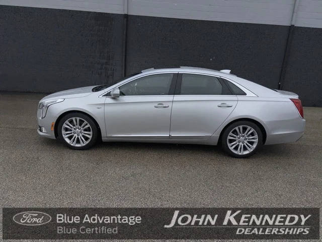 2018 Cadillac XTS Luxury AWD photo