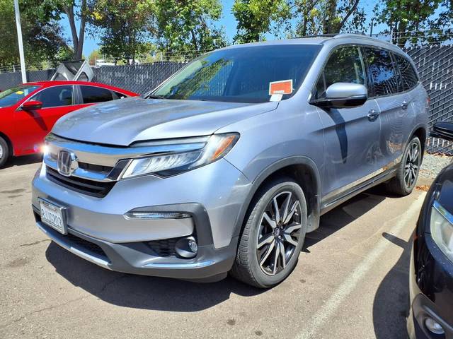 2019 Honda Pilot Touring 8-Passenger FWD photo