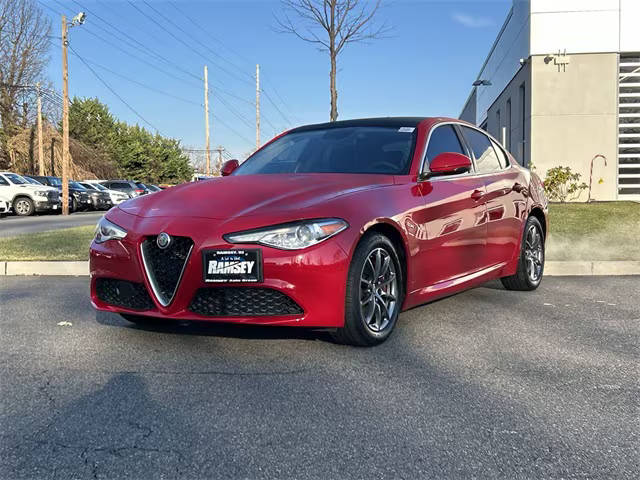 2019 Alfa Romeo Giulia  AWD photo