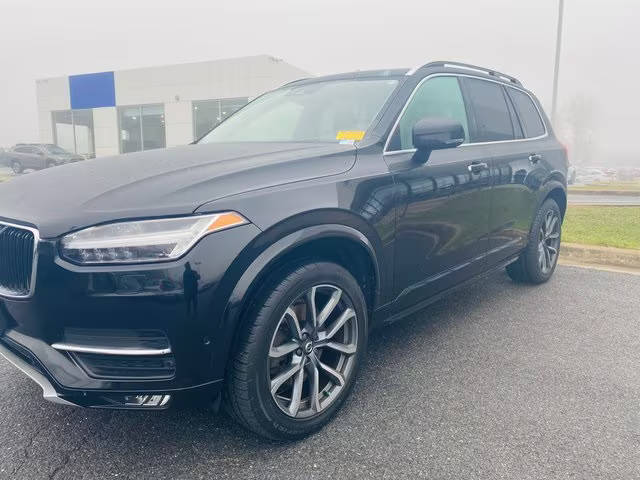 2019 Volvo XC90 Momentum AWD photo