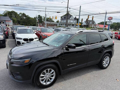 2019 Jeep Cherokee Latitude FWD photo