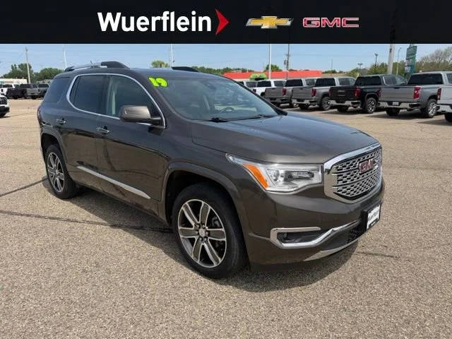 2019 GMC Acadia Denali AWD photo