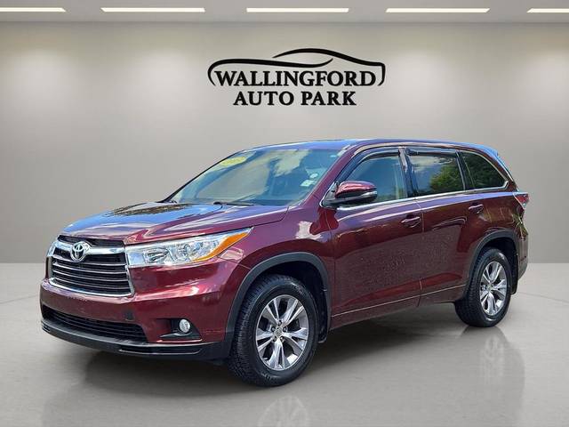 2015 Toyota Highlander LE Plus AWD photo