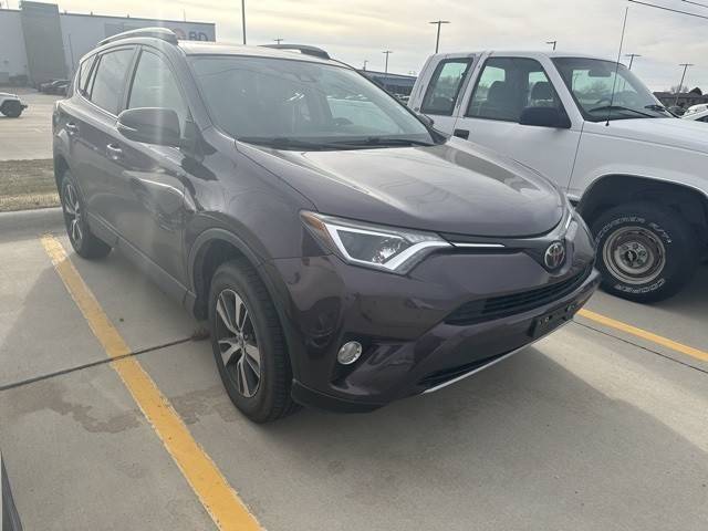 2018 Toyota RAV4 XLE AWD photo