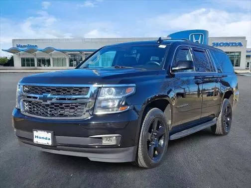 2019 Chevrolet Suburban LT 4WD photo