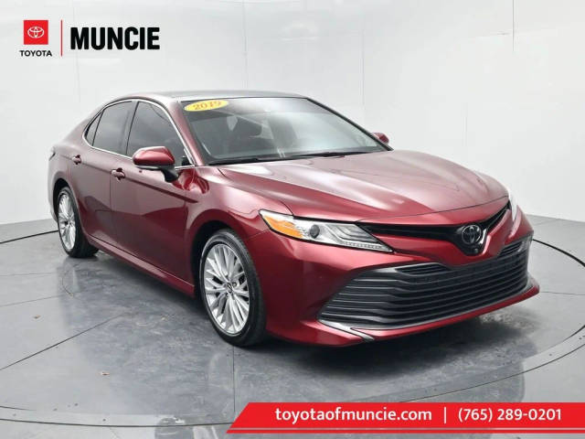 2019 Toyota Camry XLE V6 FWD photo